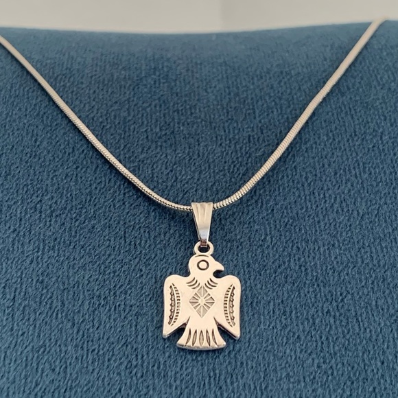 • NEW!  Dainty Thunderbird Choker • - Picture 2 of 12